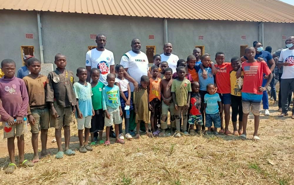 A New Dojo for Refugees in Zambia / IJF.org