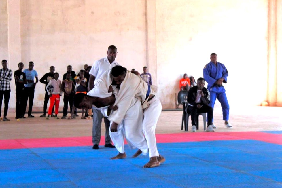 Judo for Refugees Moves on in Zambia / IJF.org
