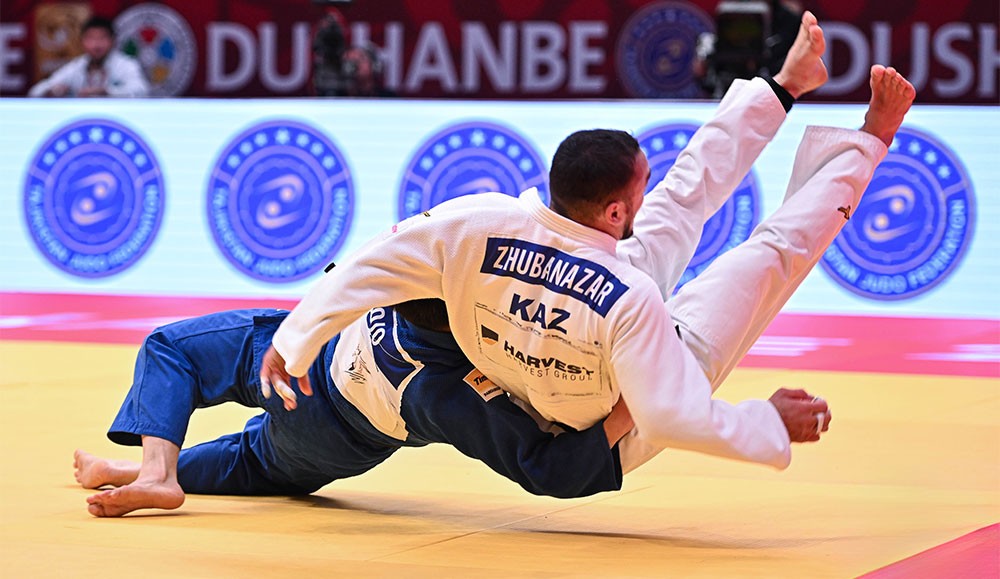 -81kg: Undefeated Hojo Wins a Second Gold Medal in Row / IJF.org