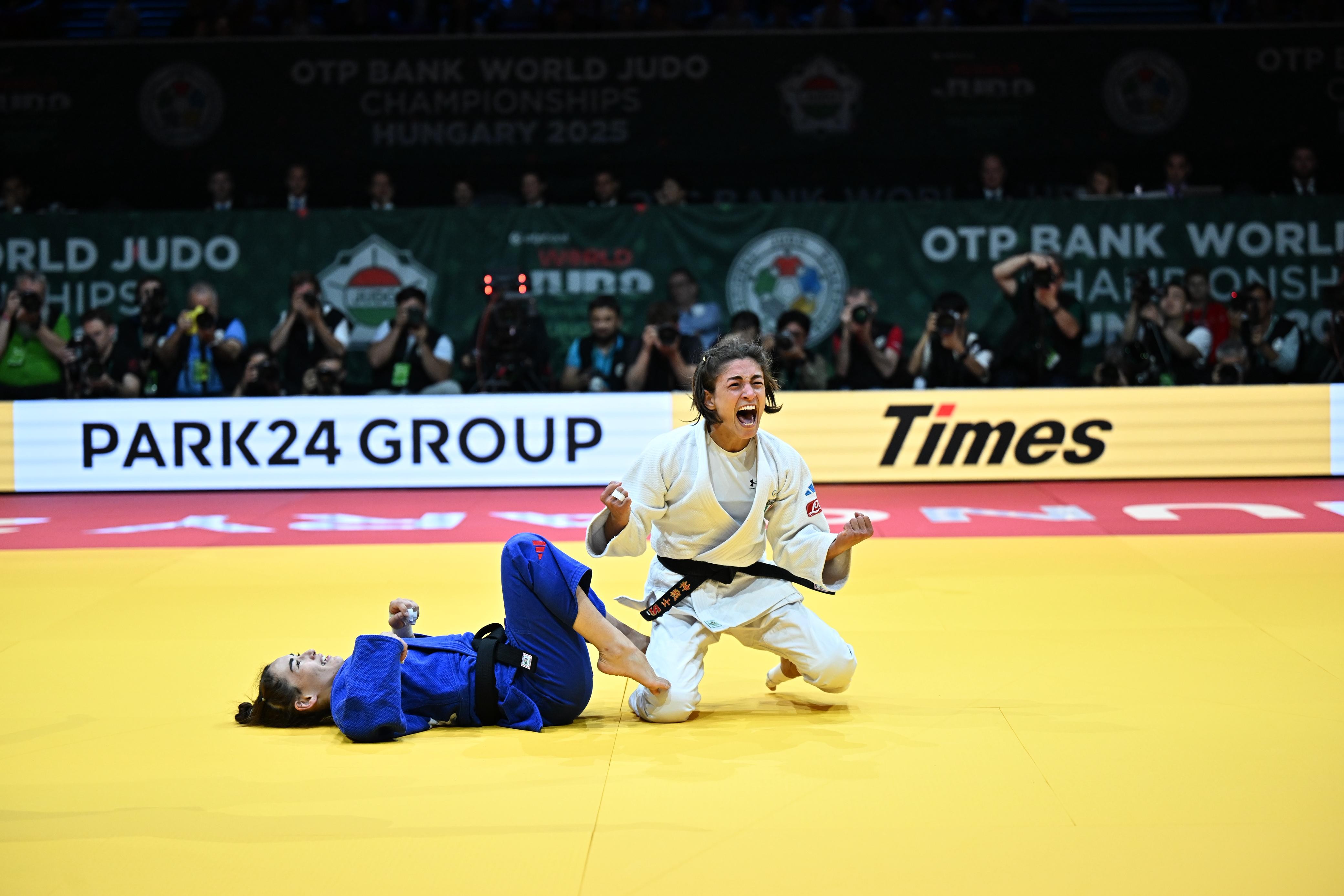 48 kg: Super Scutto Stuns Spectators / IJF.org