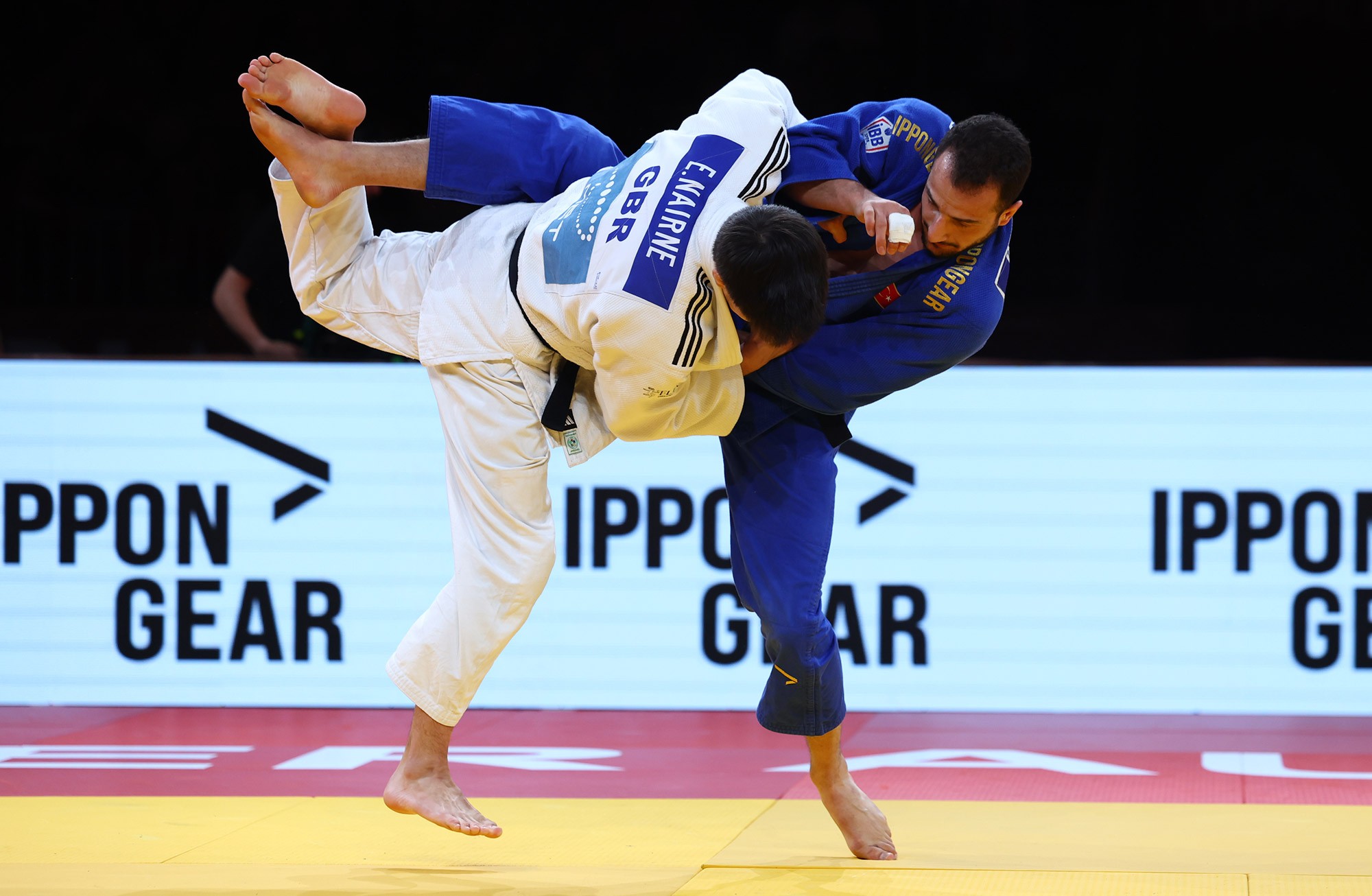 -73 kg: Nairne Defeats Three Olympic Medallists for Gold