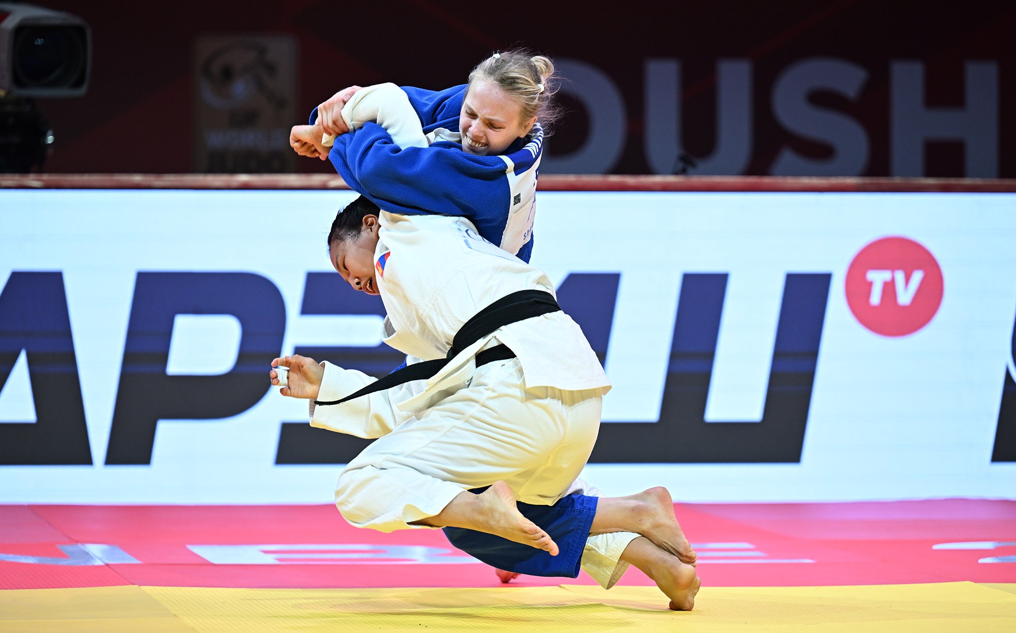 -57 kg: Olga Mukhina Takes First World Judo Tour Medal, and it’s Gold!