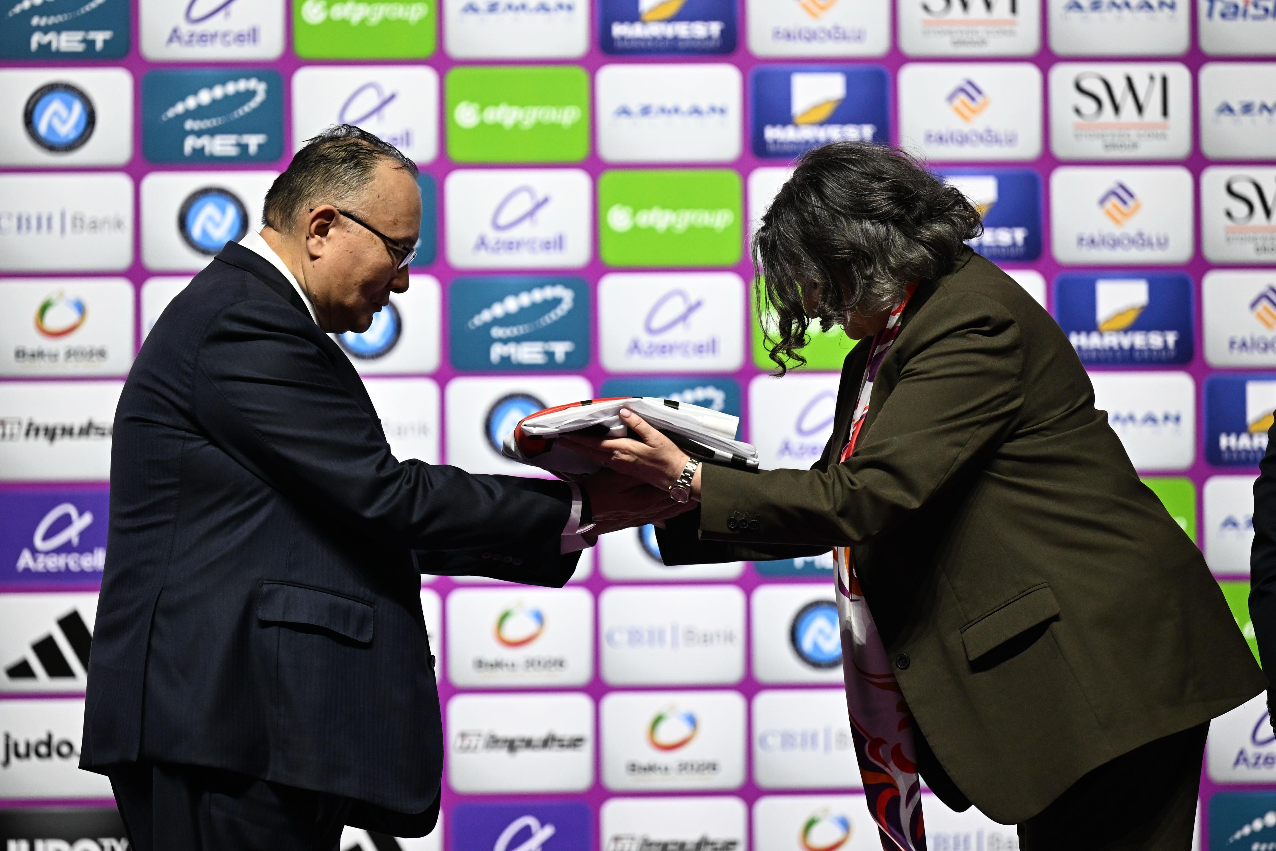 A Moment of Respect as the World Championships Responsibility Moves to Kazakhstan